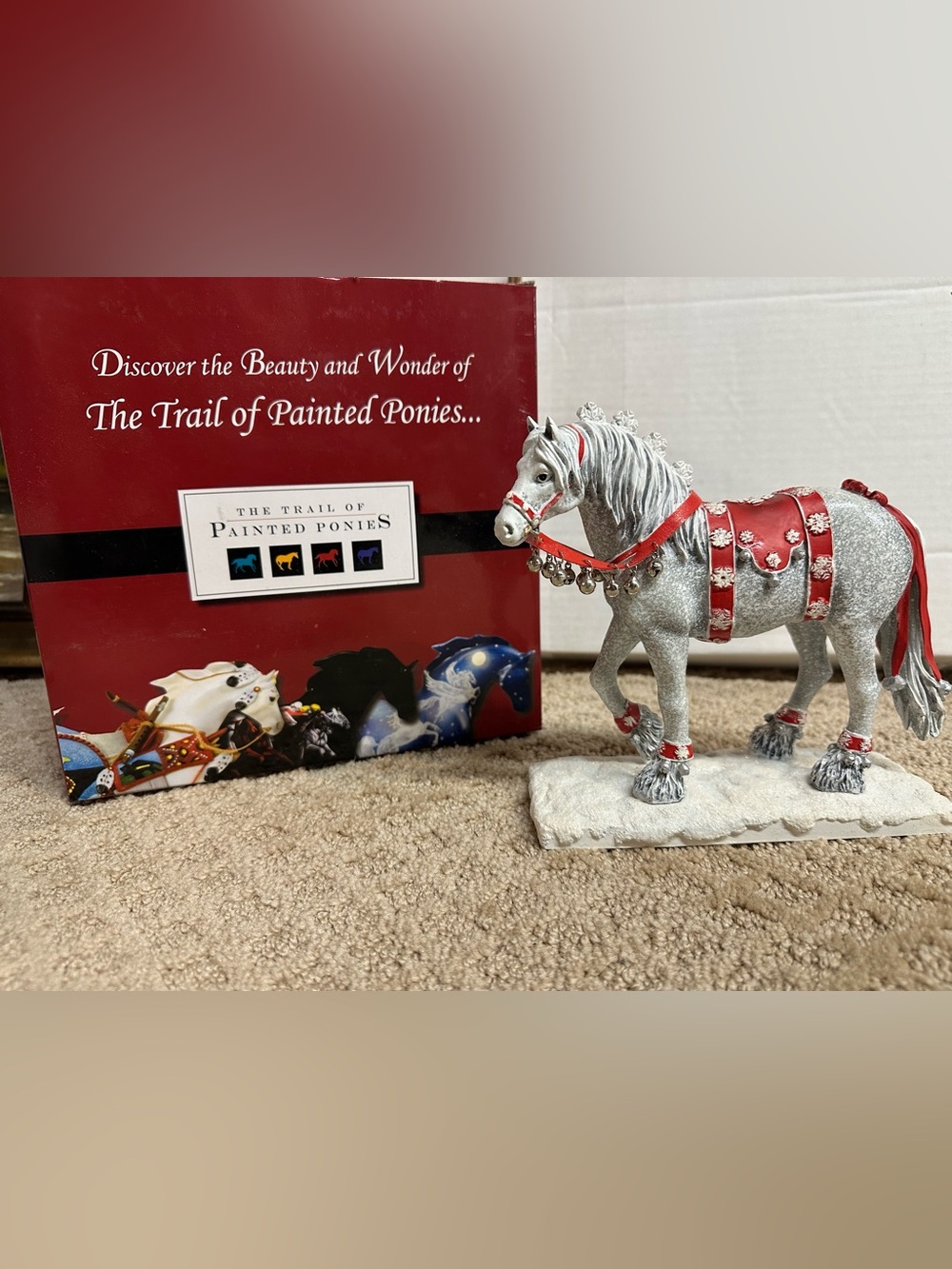 The Trail of Painted Ponies Dashing Through the Snow Figurine 1st Edition w/ Box